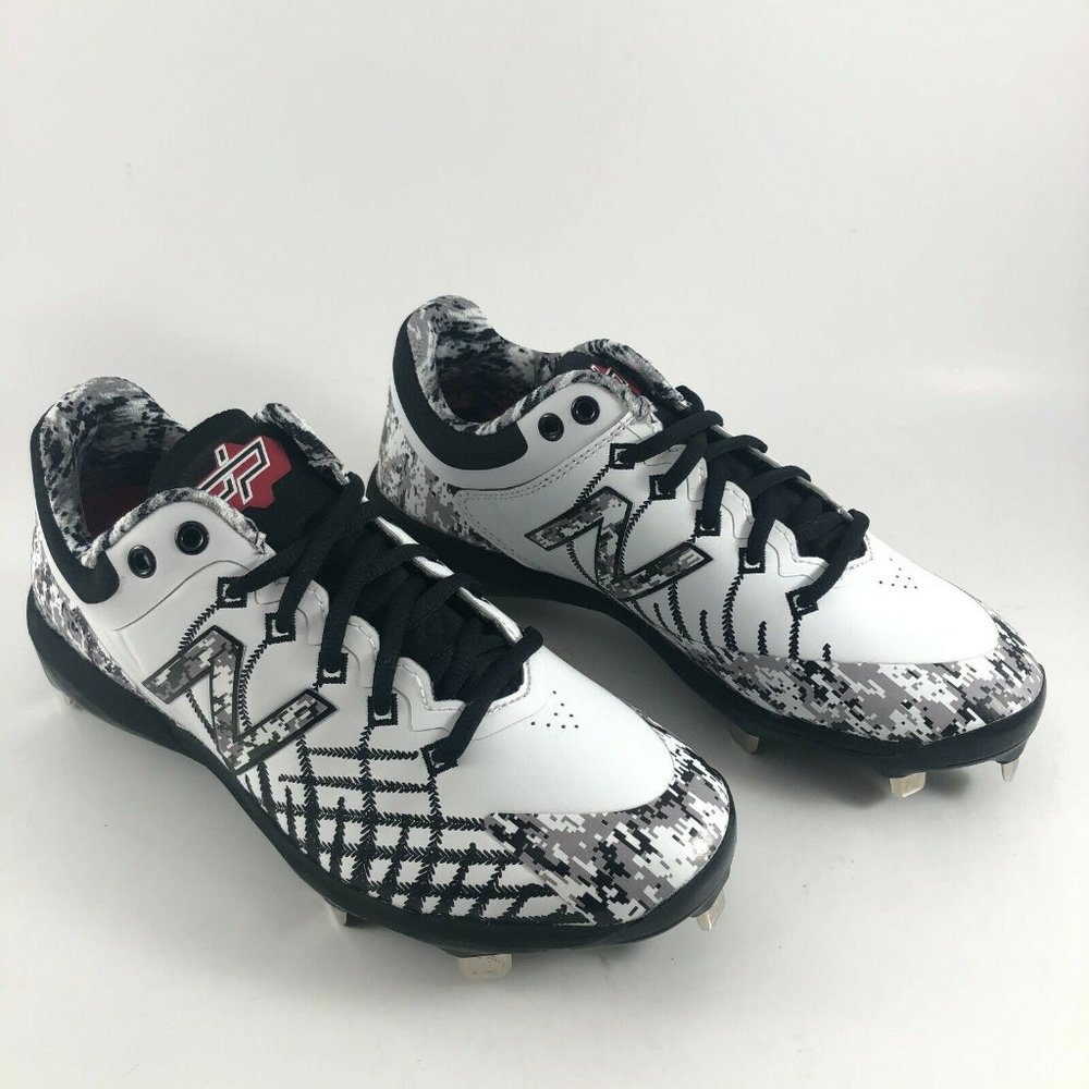 New Balance Men's 4040 V5 Metal Baseball Shoes